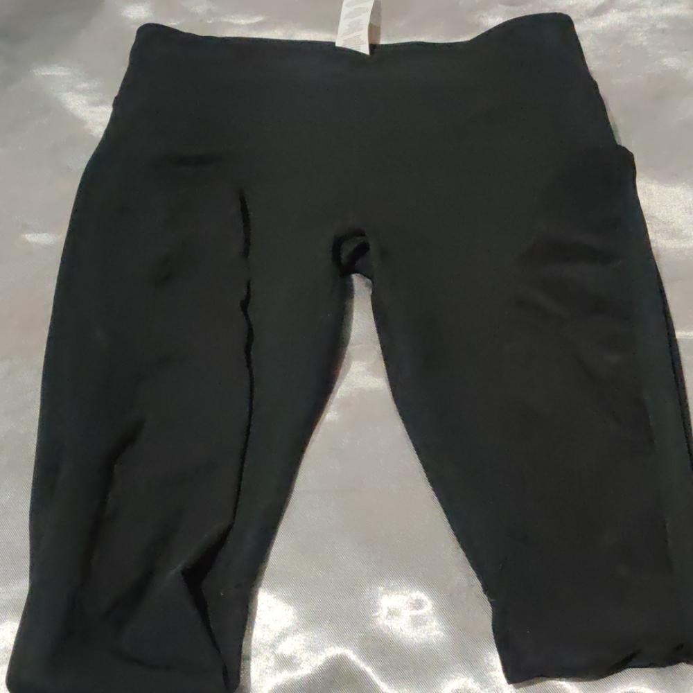 FABLETICS BLACK MESH LEGGINGS SIZE XS SUPER CUTE - Picture 7 of 8